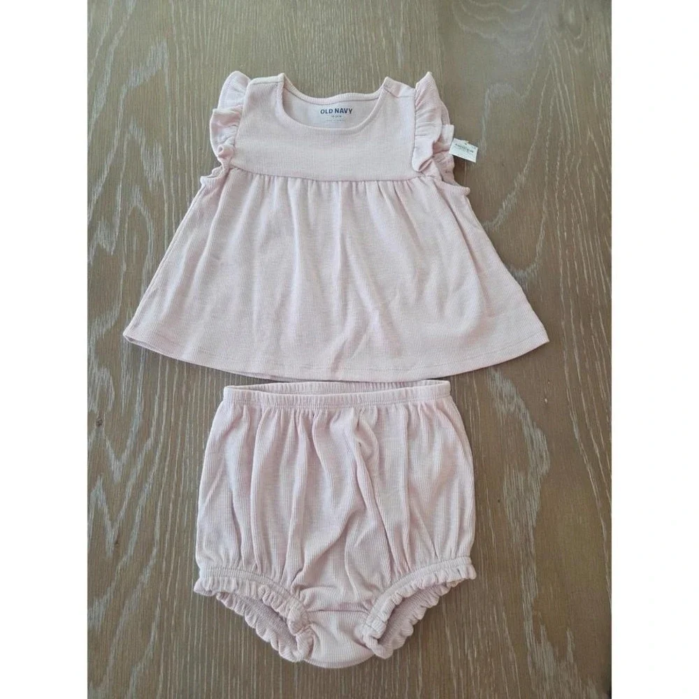 Old navy baby girl set 18-24‎ mos